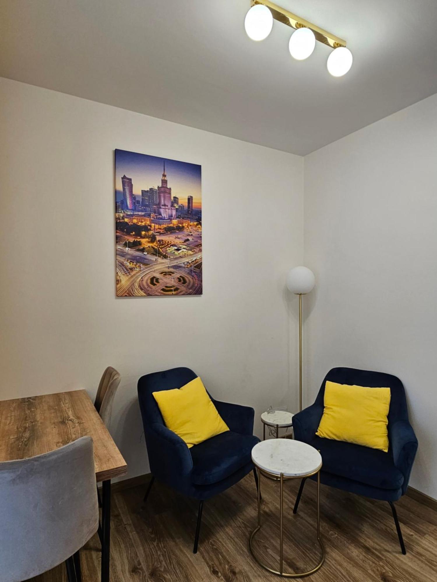 Apartamenty Wola Tower Varsovia Exterior foto