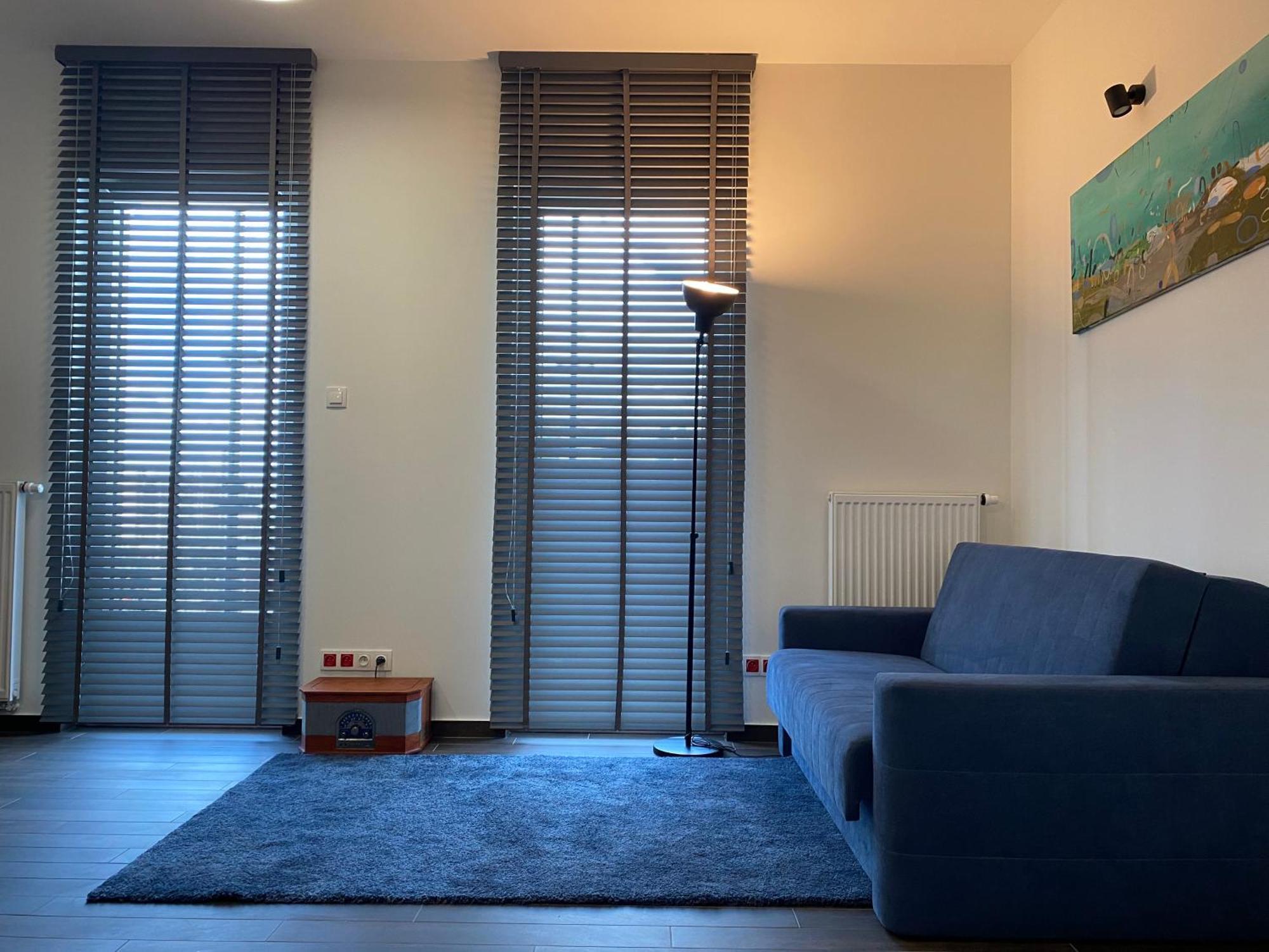 Apartamenty Wola Tower Varsovia Exterior foto